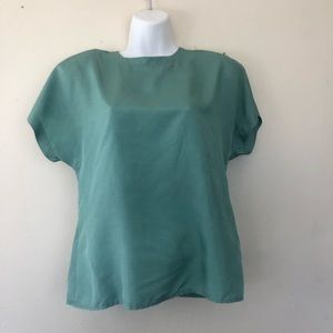 Vintage pistachio green button back blouse